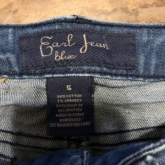 EARL JEANS BLUE SHORTS Size  5 DISTRESSES - Picture 2 of 5